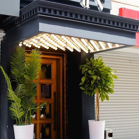 The Royals Hotel Smirne Esterno foto