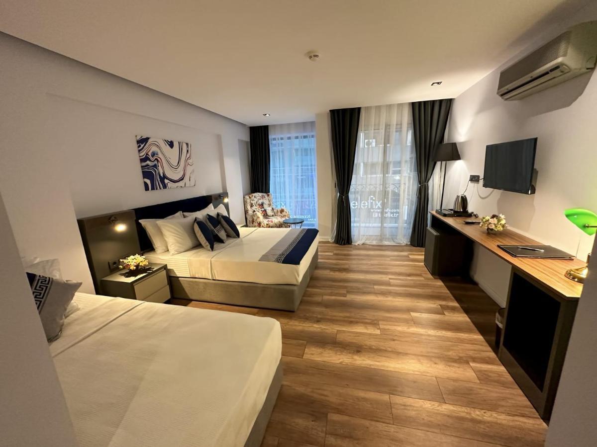 The Royals Hotel Smirne Esterno foto