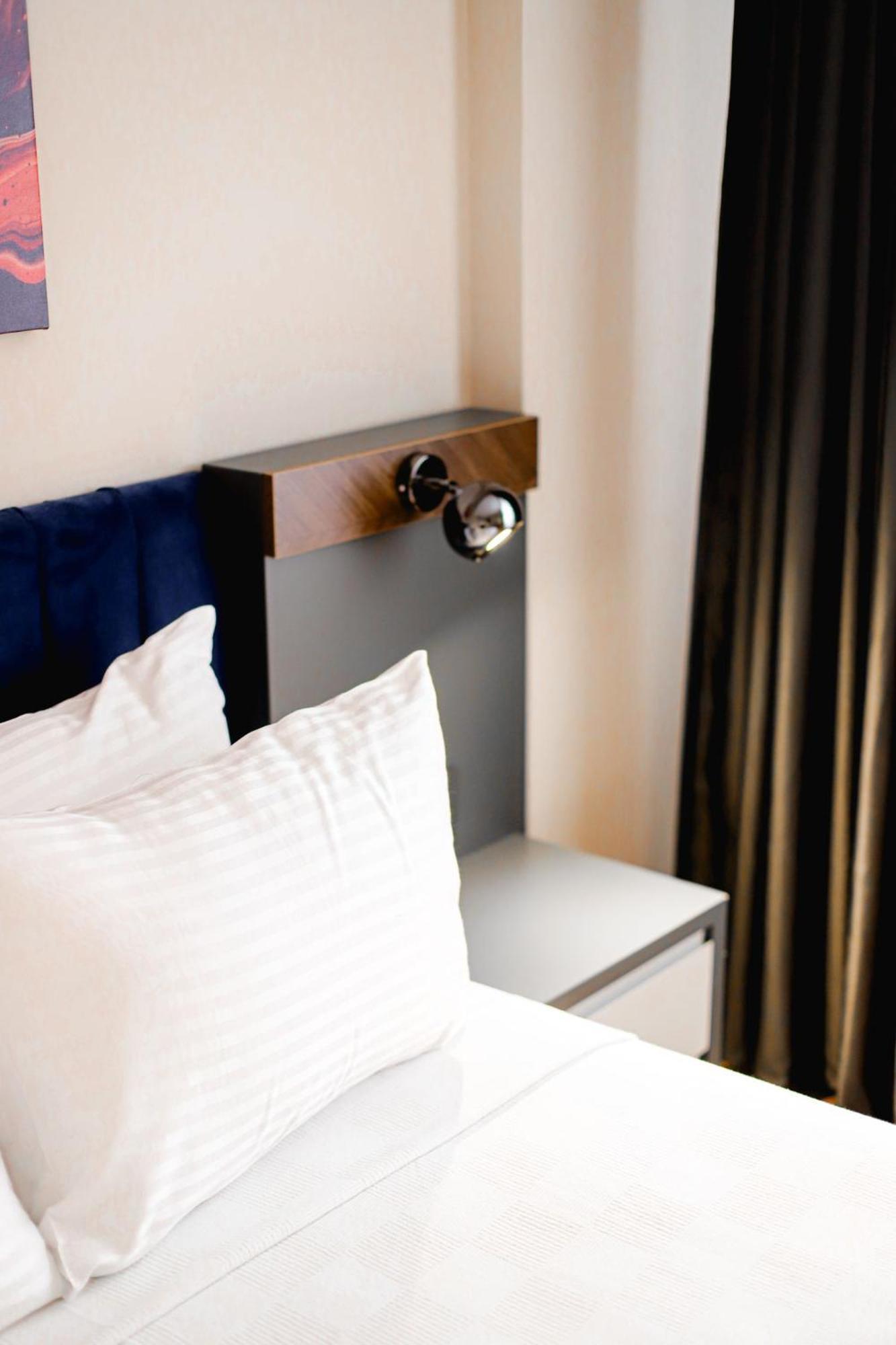 The Royals Hotel Smirne Esterno foto